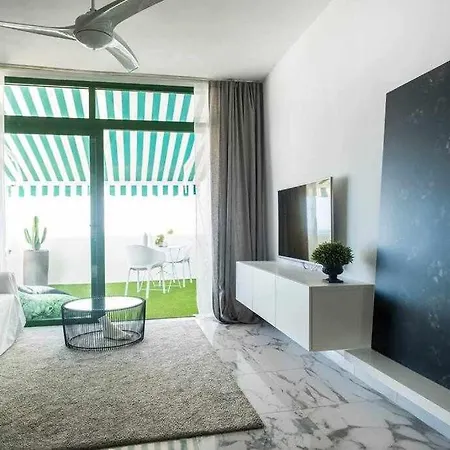 The Black House In Appartement