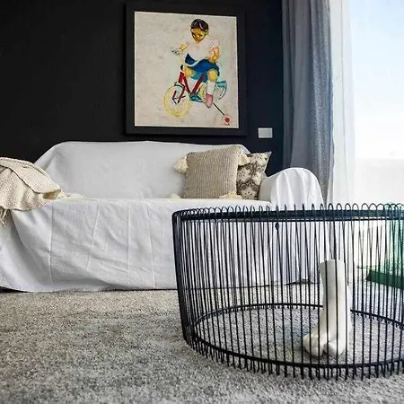 Apartmán The Black House In