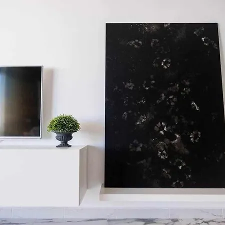 Apartmán The Black House In *