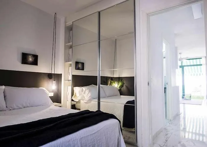 The Black House In Apartamento Costa Adeje (Tenerife)